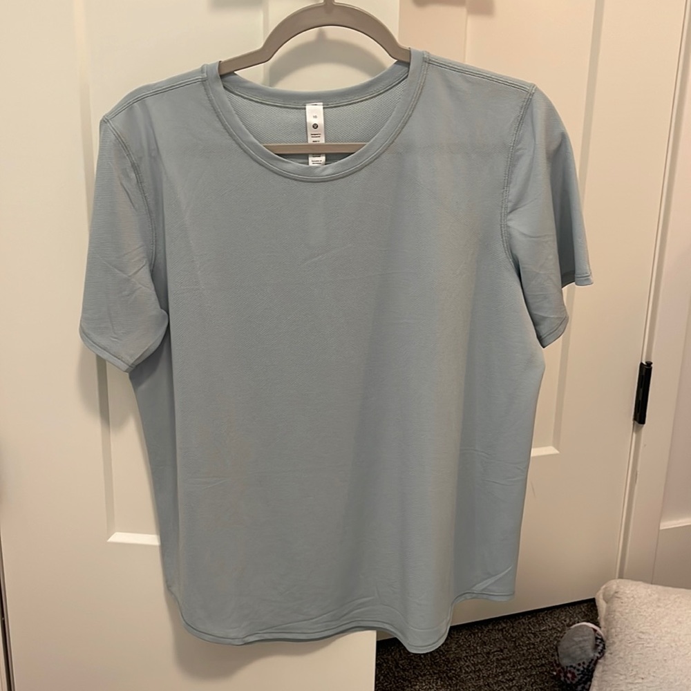 Lululemon womens short sleeve